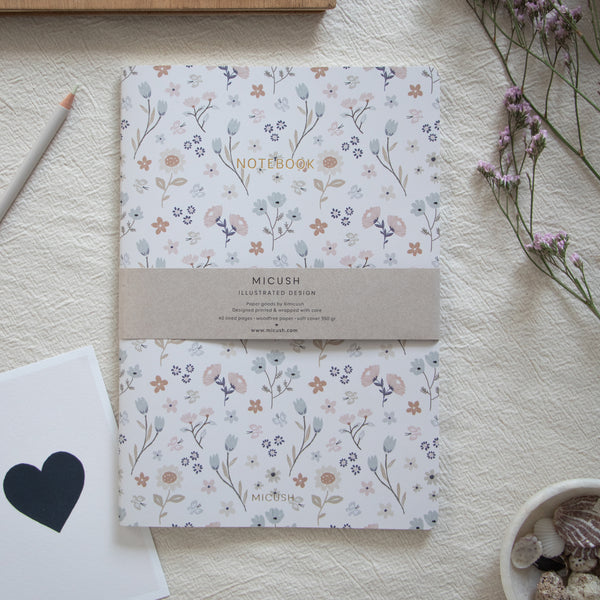 מחברת תפורה - Spring Small Flowers