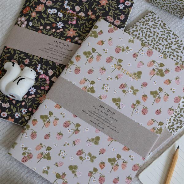 מחברת תפורה -  Strawberries