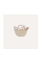 הדפס - Basket with treasures