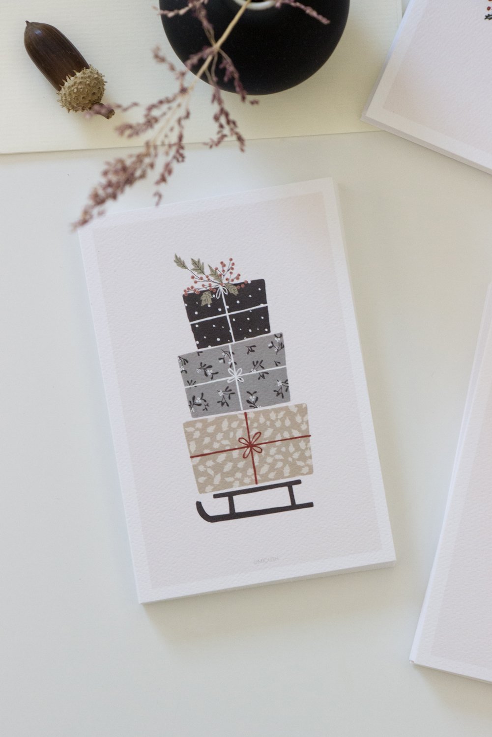 גלויה - Holiday Gifts