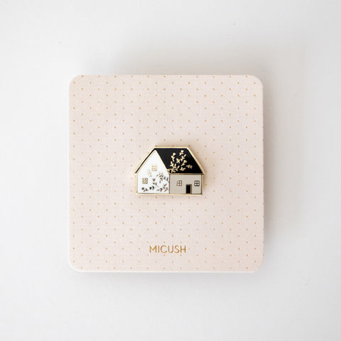 סיכת דש - בית