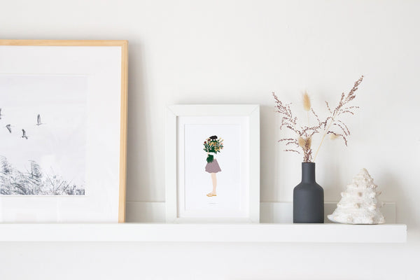 גלויה - Modern Women - Floral Lady