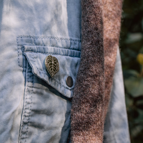 סיכת דש - עלה מוזהב