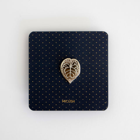 סיכת דש - עלה מוזהב