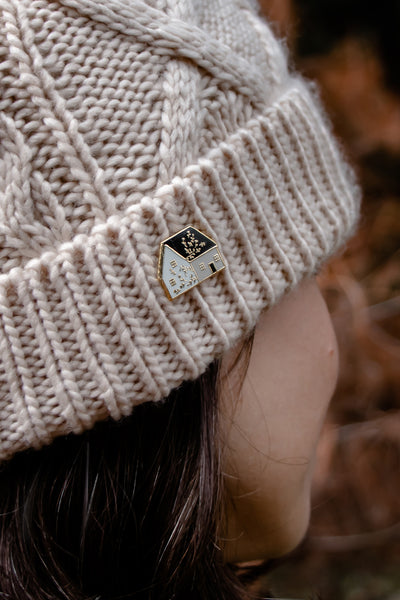 סיכת דש - בית