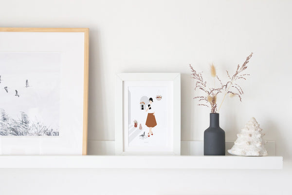 גלויה - Modern Women - Pretty Little Lady